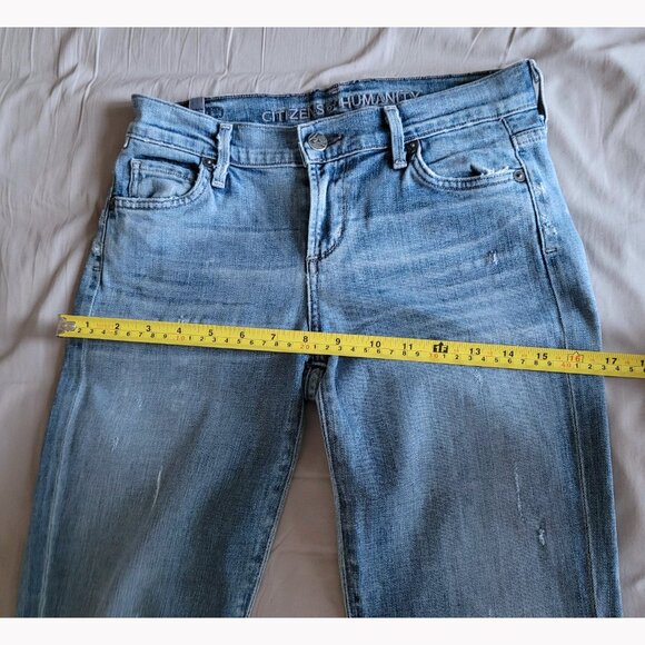 Citizens of Humanity Light Wash Distressed Straight Leg jeans (25) - Picture 8 of 12
